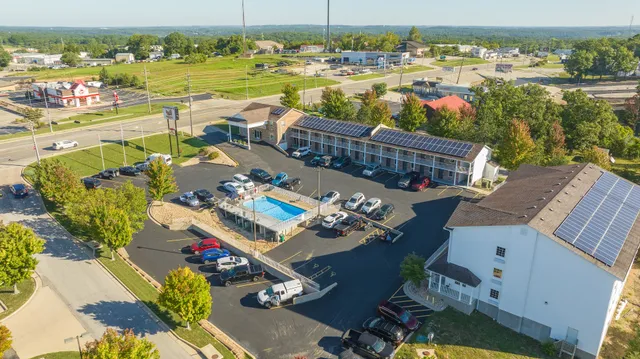 Schmidt's Creek Hotel