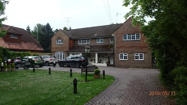 Gatwick Tanglewood Guesthouse