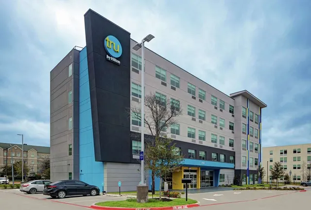 Tru by Hilton Austin Airport