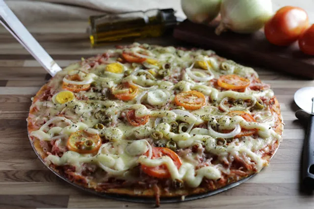 ALLE ESFIHAS E BOLICHE TRINDADE