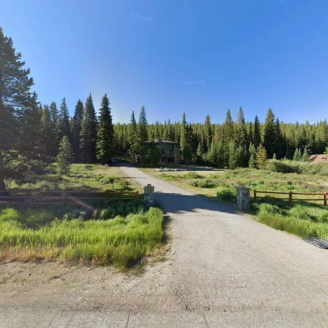 book-breckenridge Airbnb VRBO The Après Ski House by CAG