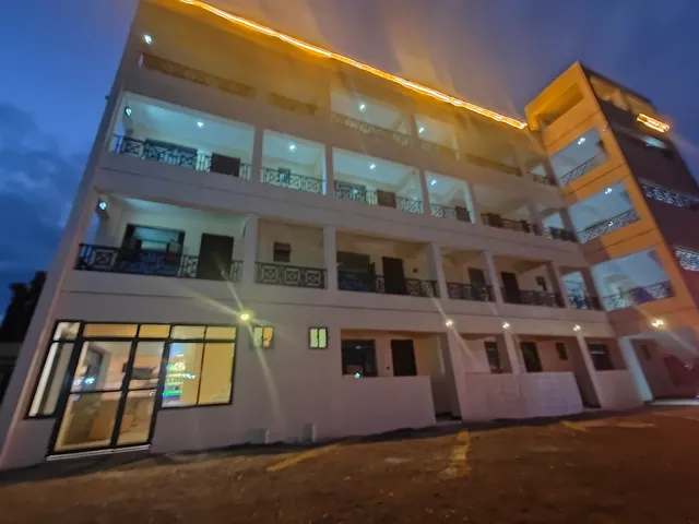 Amani Oasis (B&B /Furnished & Serviced apartments)