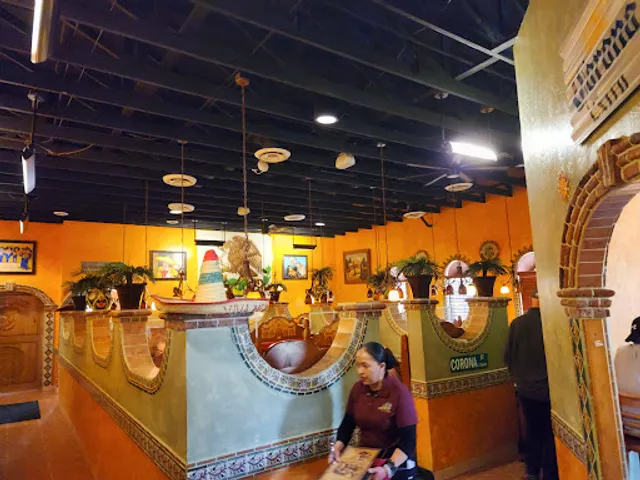 El Mariachi Loco Restaurante