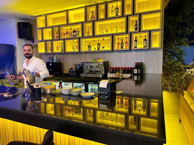 La Shantie Restaurant