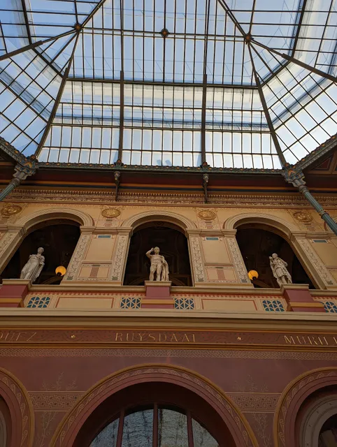 Palais des expositions des Beaux-Arts