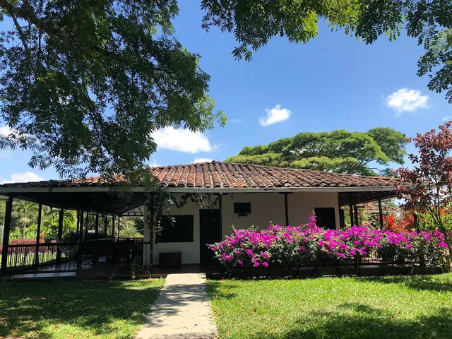 MuchoSur Quimbaya Hotel - Nature Lodge