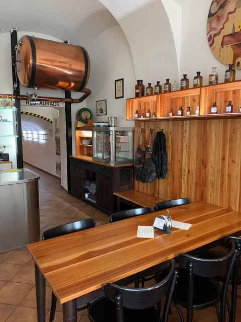 Lékárna - restaurant - šenk