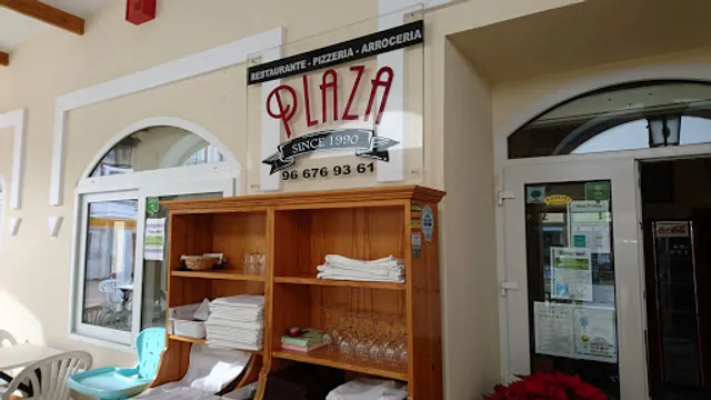 RESTAURANTE PIZZERÍA ARROCERÍA PLAZA