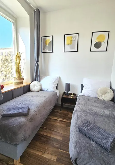 Pomorska86 Aparts by Ronus