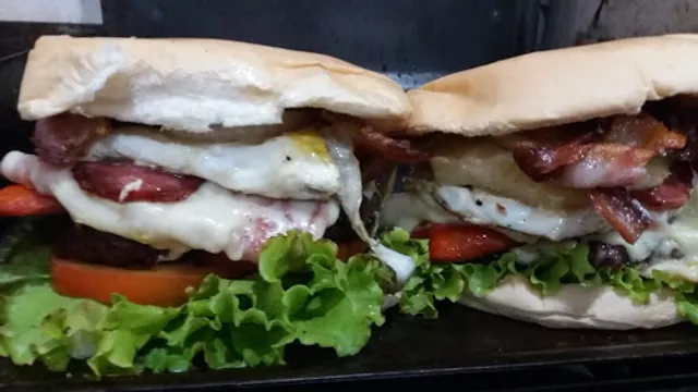 Mister X Sanduicheria desde 1989