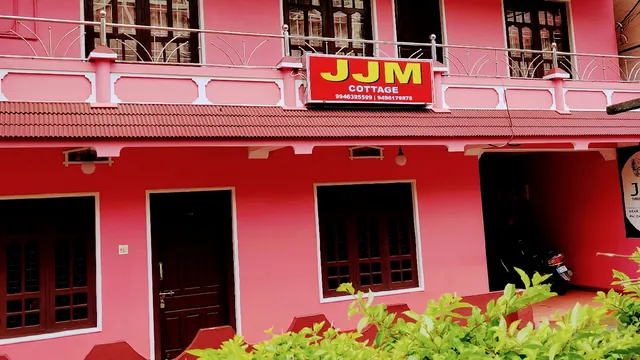 JJM Three River Paradise Inn