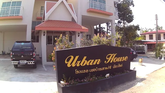 Urban House 195