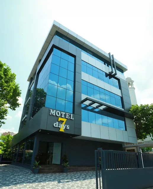 Motel 7 Days