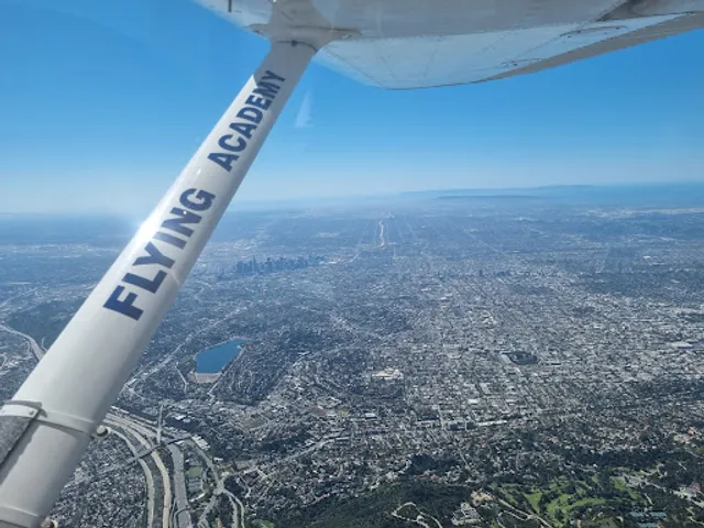 Flying Academy Los Angeles Van Nuys