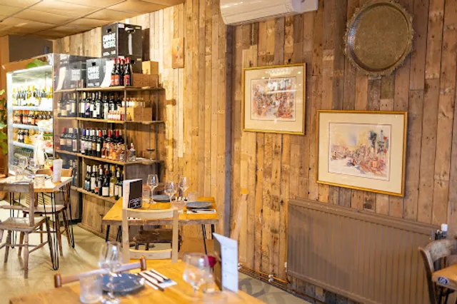 The Hungry Bedouin - Frinton