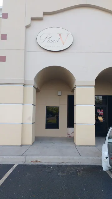 Regina High Fashion Jewelry