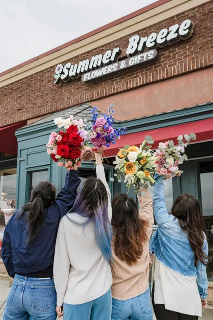 Summer Breeze Flowers & Gifts