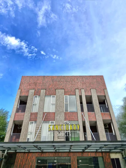 Sanctuary Spaces Hotel, Slipi - Tomang