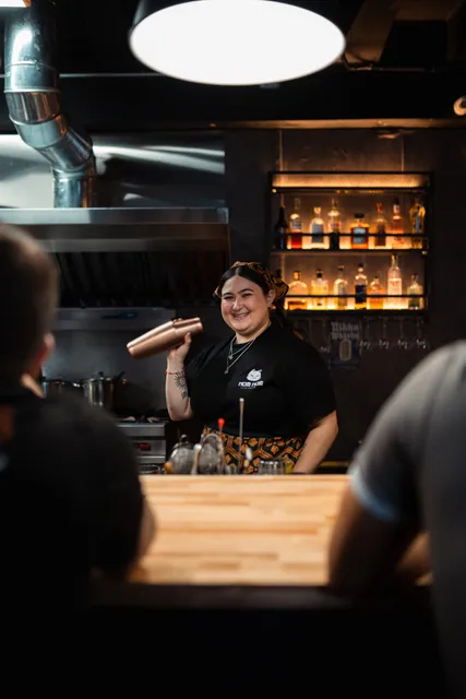 Nom Nom Instant Food Shop