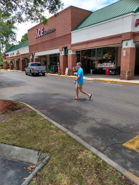 Hunter's Crossing Shopping Center