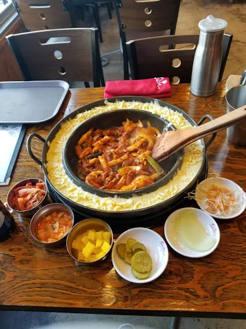유가네닭갈비 송도신도시점