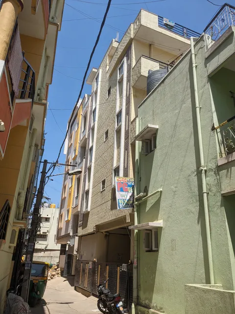 Madiwala Sri Balaji PG for Gents