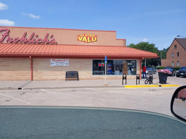Frohlich's Super Valu
