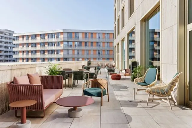 Renaissance Zurich Tower Hotel