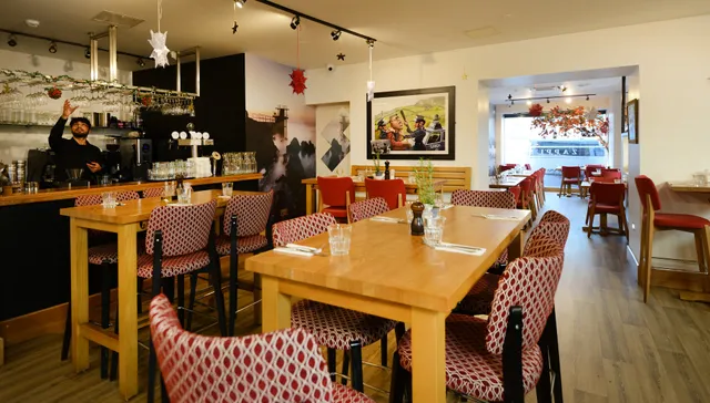 Vaffanc*lo Restaurant