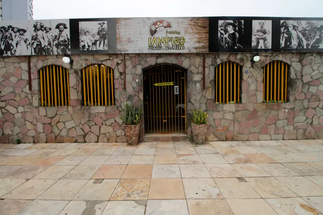 Lantern Inn and Maria Bonita