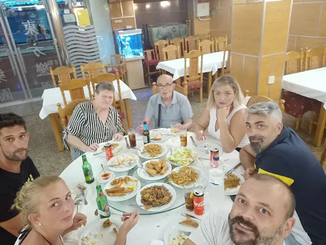 Restaurant xinès palau oriental “weili”