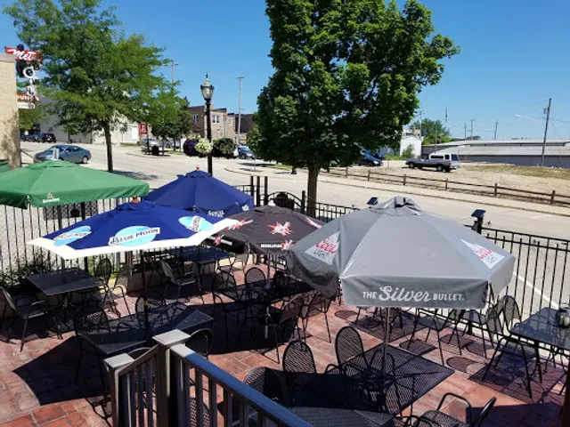 Goal Line Sports Bar & Grill