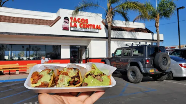 Tacos La Central