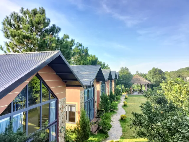 Lai Farm Resort Bavi