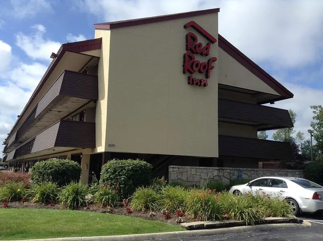 Red Roof Inn Toledo - University