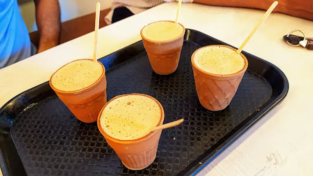 Chai Sutta Bar Khanna