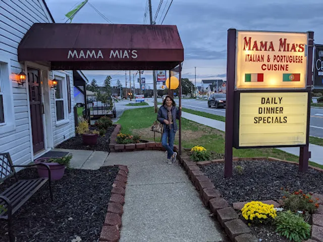 Mama Mia's Restaurant & Pizzeria