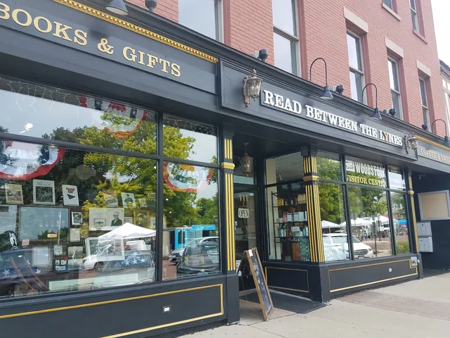 Read Between The Lynes