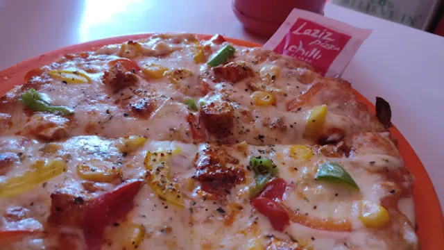 Laziz Pizza Garkheda