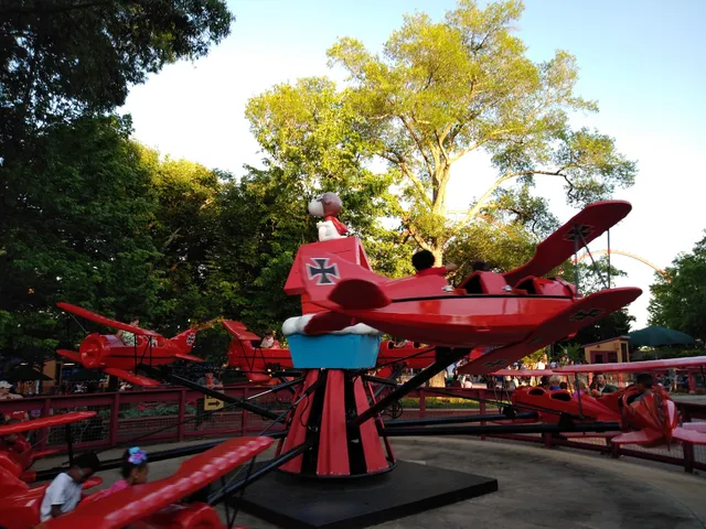 Snoopy vs. Red Baron