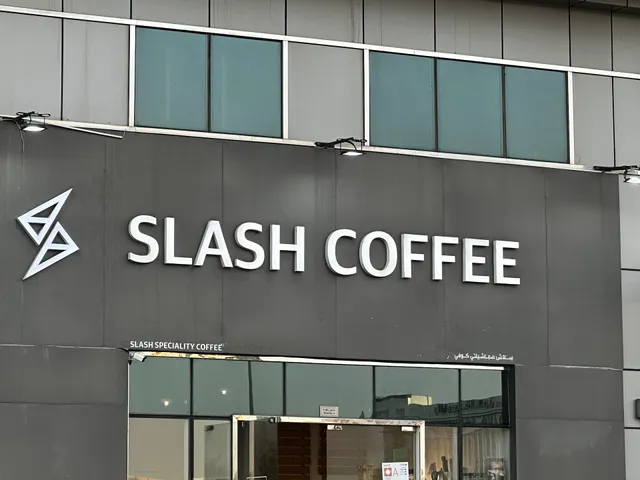 Slash Coffee MBZ City