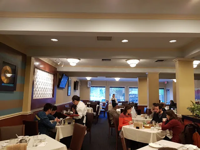 Cheung Hing Seafood & Dimsum