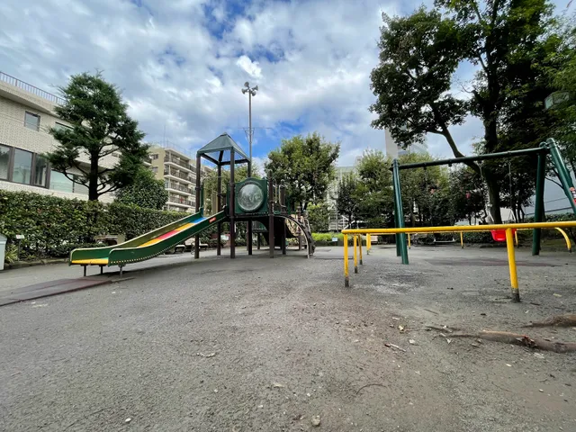 Minami-Aoyama 6-chome Children's Park