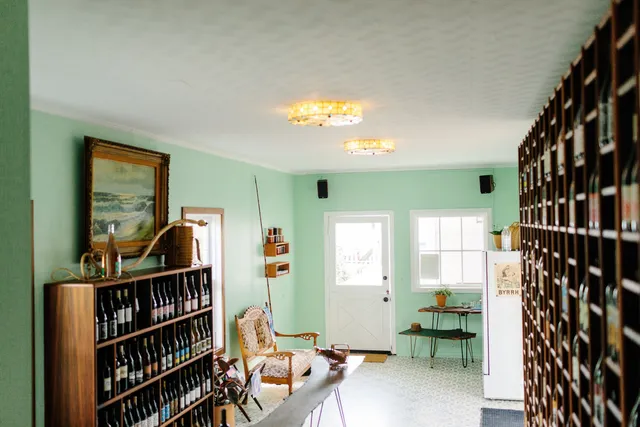 Fog Bottle Shop & Wine Bar