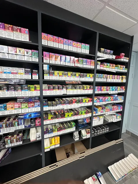 elfbar nachfüll pod läuft aus QQ VAPE in Toronto, Canada - reviews,open hours,photo spots, things to do