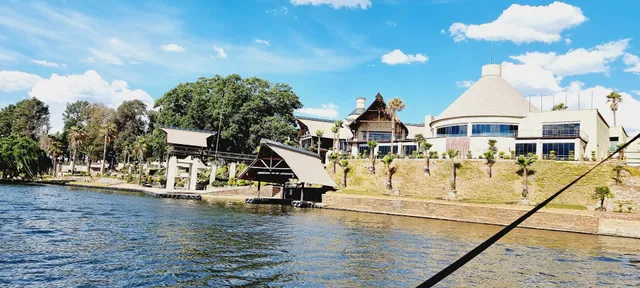 Vaal river luxury house