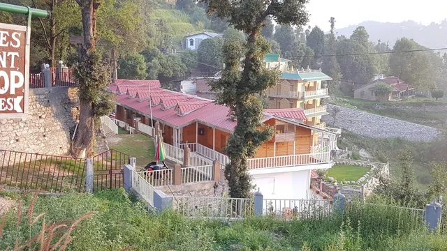 Royal Dutch Resorts And Doll Museum