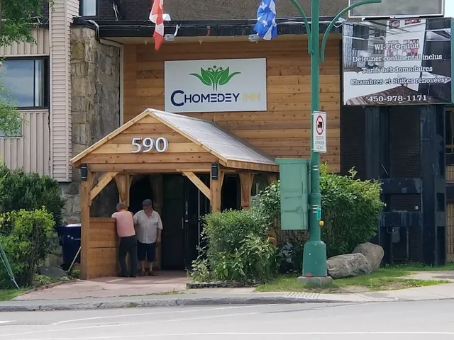 Auberge Chomedey Inn