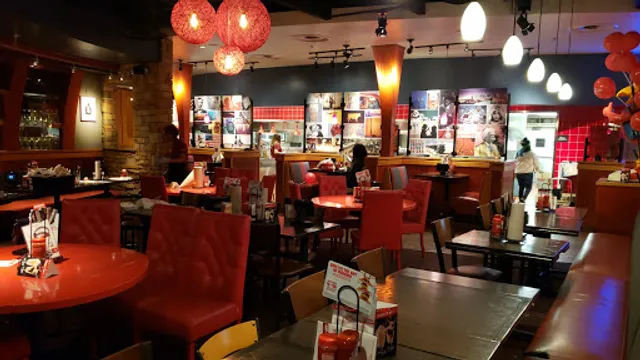 Red Robin Gourmet Burgers and Brews