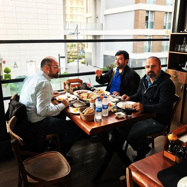 Yeniler Kasap Izgara Restaurant - İstanbul